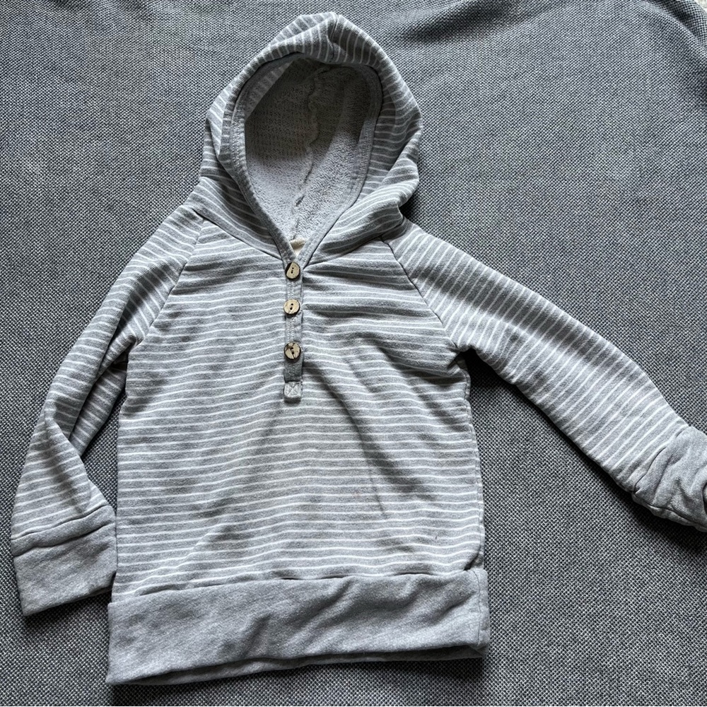 Childhoods Clothing * 3T * play for light marks on bottom